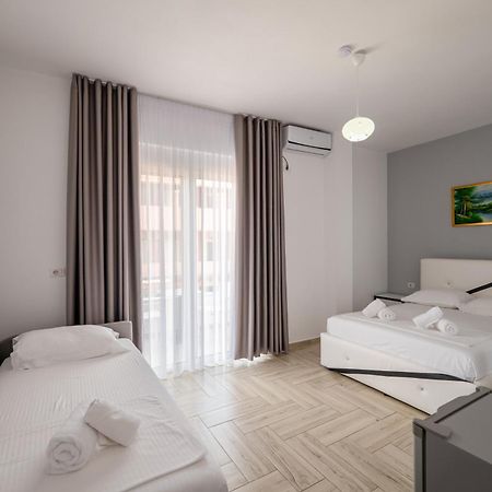 Hotel Artur2 卡萨米尔 外观 照片