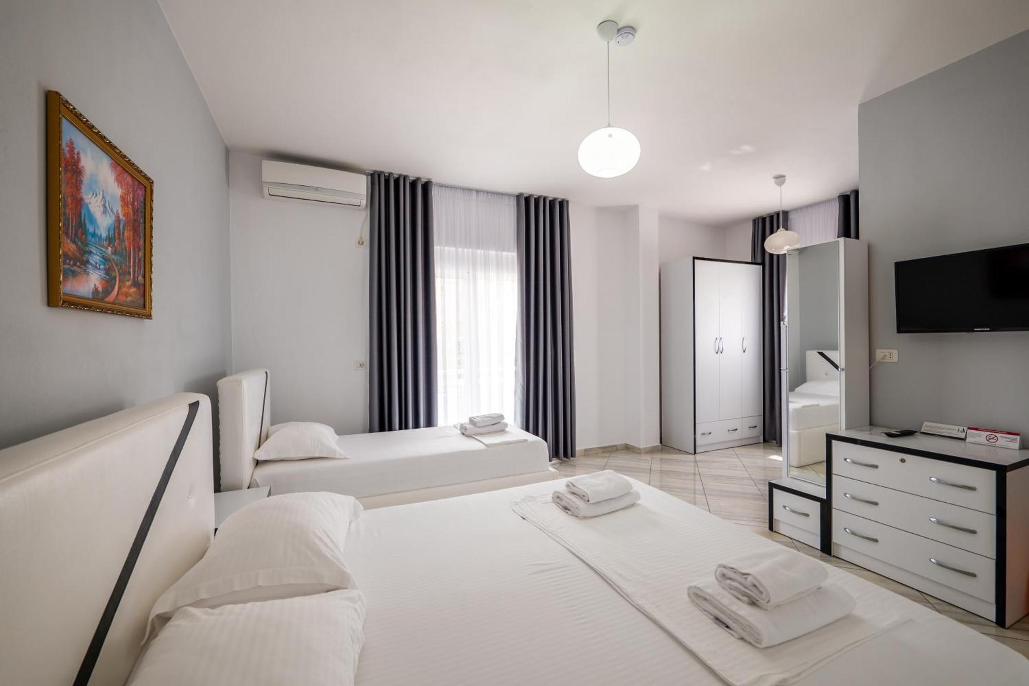 Hotel Artur2 卡萨米尔 外观 照片