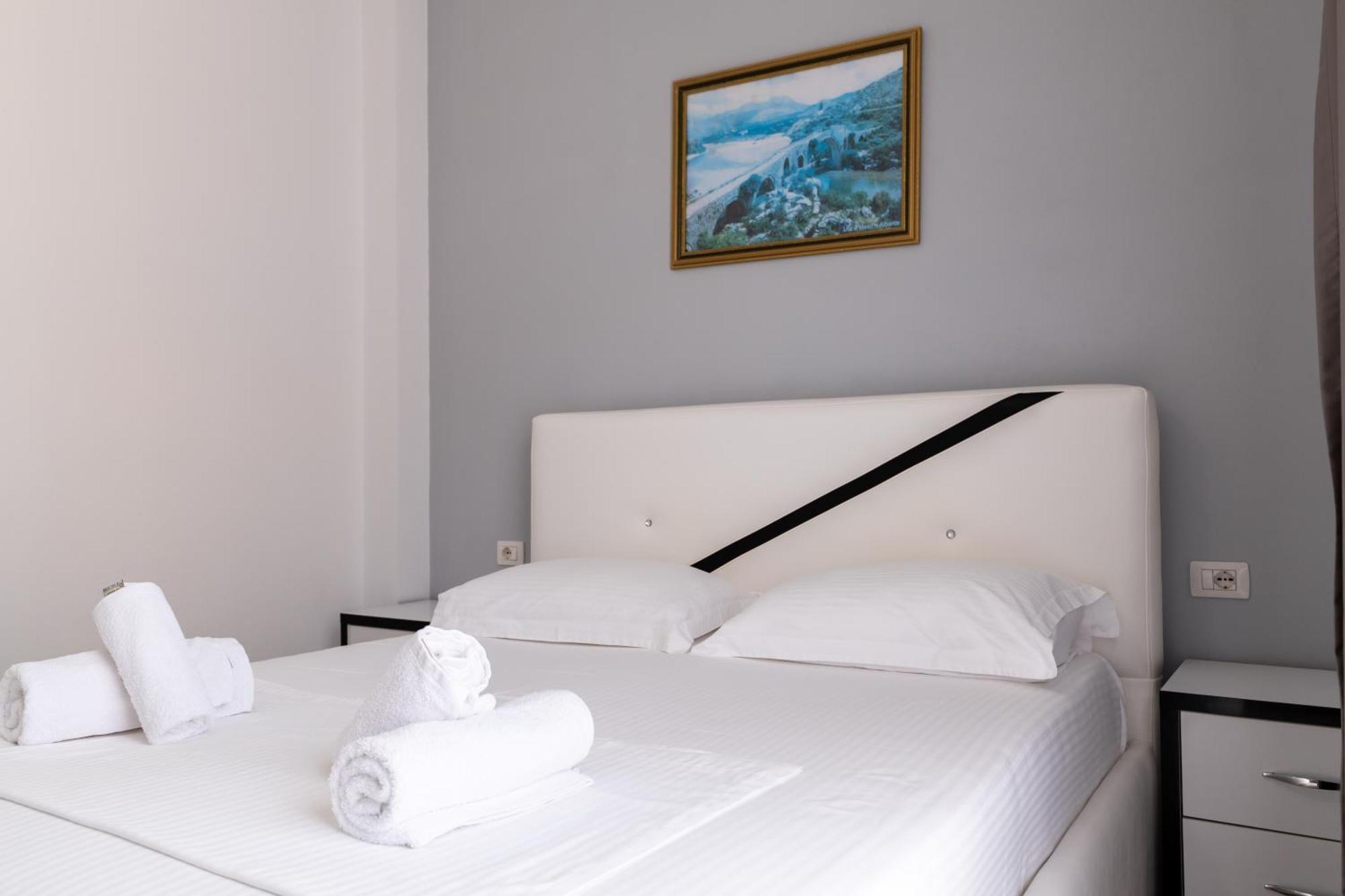 Hotel Artur2 卡萨米尔 外观 照片
