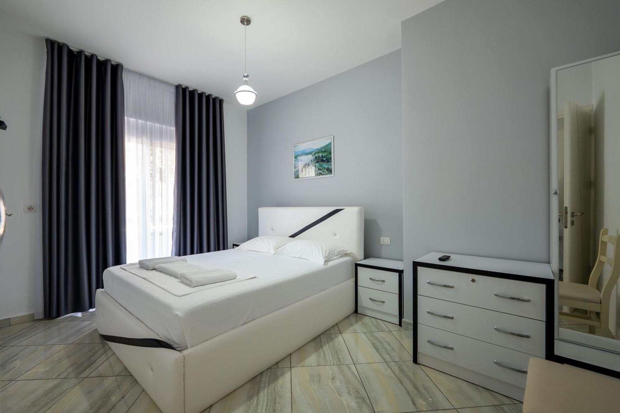 Hotel Artur2 卡萨米尔 外观 照片